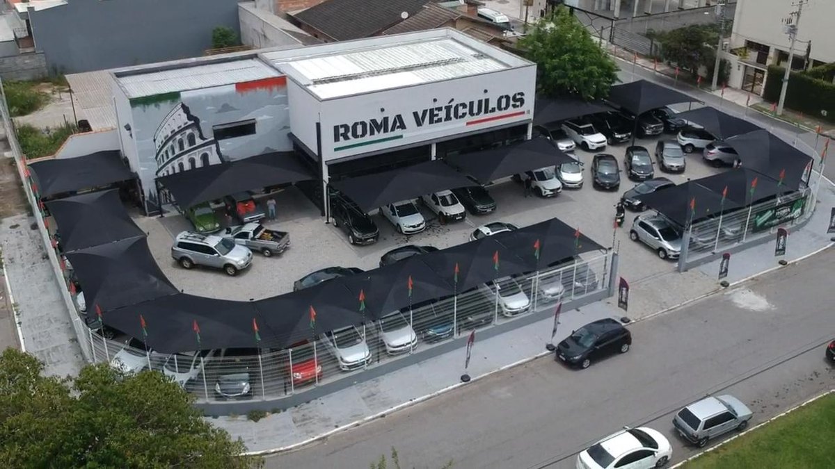 Vista aérea Roma Veículos — tela HDPE FBM Dourado